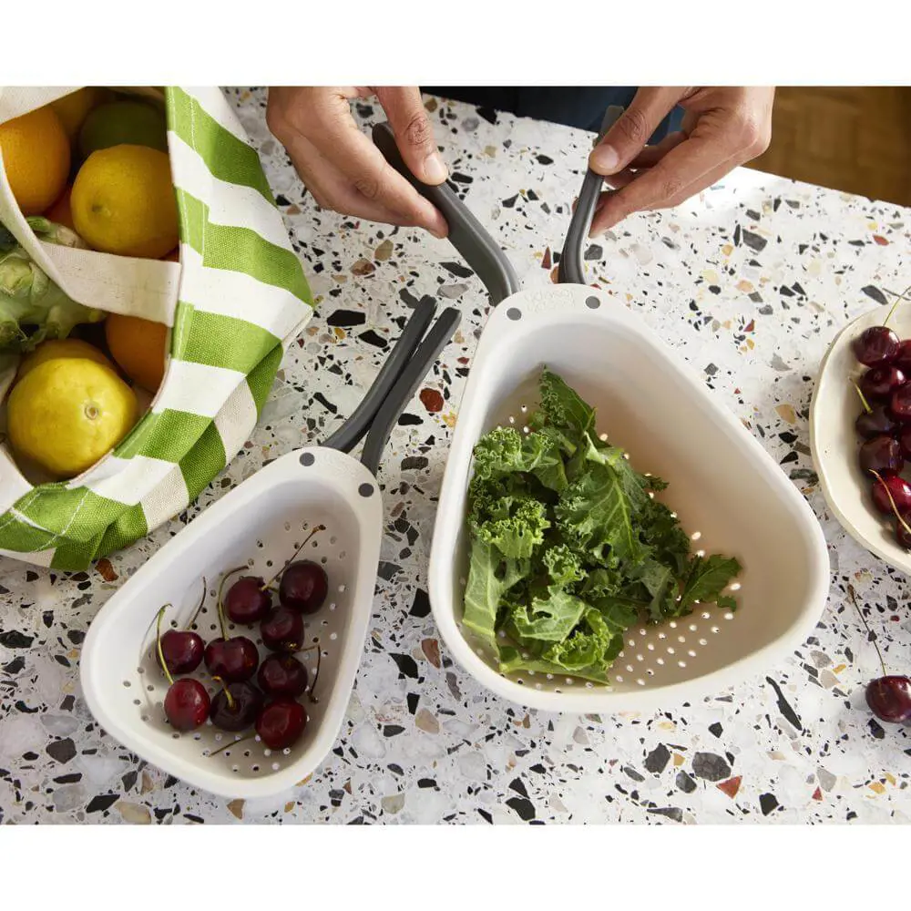 Joseph Joseph Droplet Mini White Colander with Folding Handle